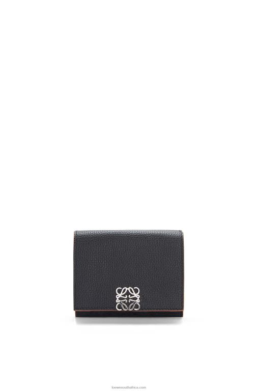 loewe_women_anagram_trifold_wallet_in_pebble_grain_calfskin_206xf1245_black.jpg Loewe Women Anagram trifold wallet in pebble grain calfskin 206XF1245 Black - Image 1