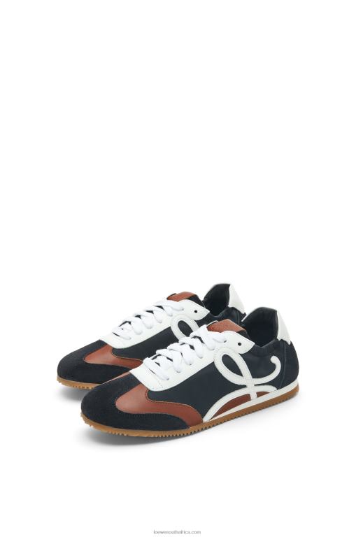 Loewe Women Ballet Runner in nylon and calfskin 206XF667 Black/White - Image 2