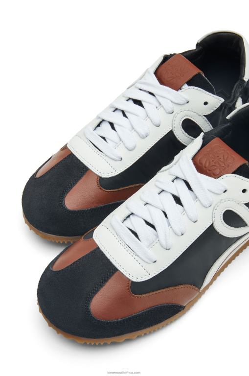 Loewe Women Ballet Runner in nylon and calfskin 206XF667 Black/White - Image 4