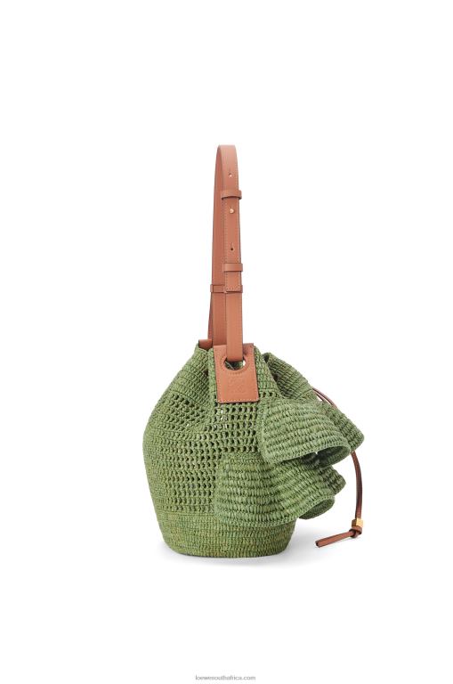 Loewe Women Balloon Ruffles bag in raffia and calfskin 206XF66 Green/Tan - Image 4