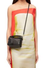 Loewe Women Mini Puzzle bag in classic calfskin 206XF200 Black - Image 3