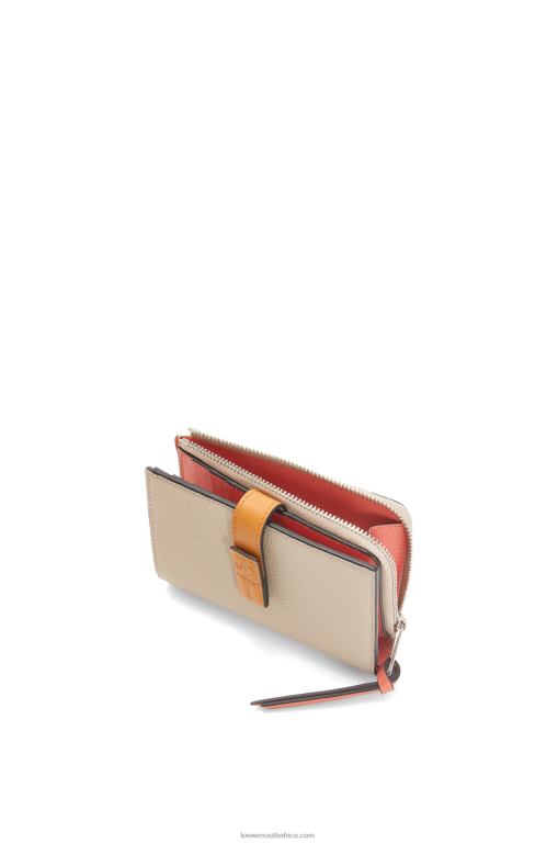Loewe Women Slim zip bifold wallet in soft grained calfskin 206XF1220 Light Oat/Honey - Image 3