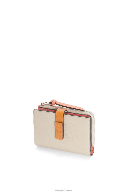 Loewe Women Slim zip bifold wallet in soft grained calfskin 206XF1220 Light Oat/Honey - Image 4