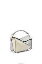 Loewe Women Small Puzzle bag in classic calfskin 206XF516 Ash Grey/Marble Green - Image 3