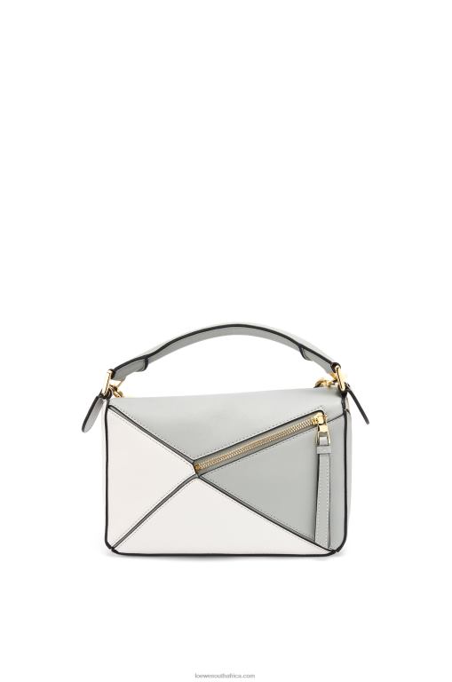 Loewe Women Small Puzzle bag in classic calfskin 206XF516 Ash Grey/Marble Green - Image 5